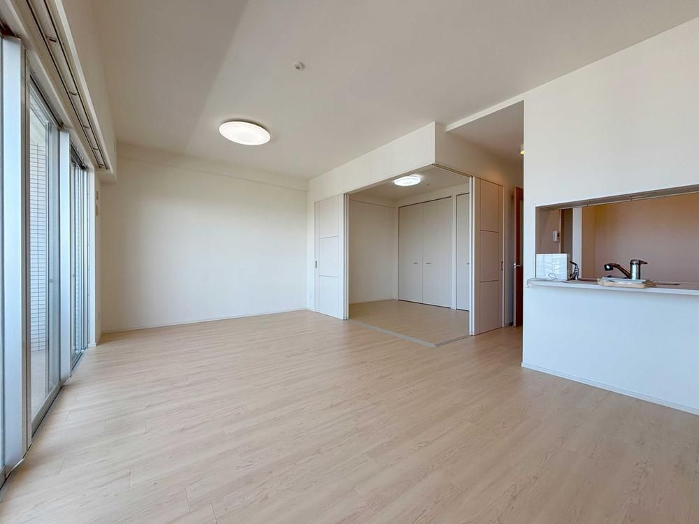3LDK Ocean View Apartment for Sale in Itoman, Okinawa - Thumbnail 4