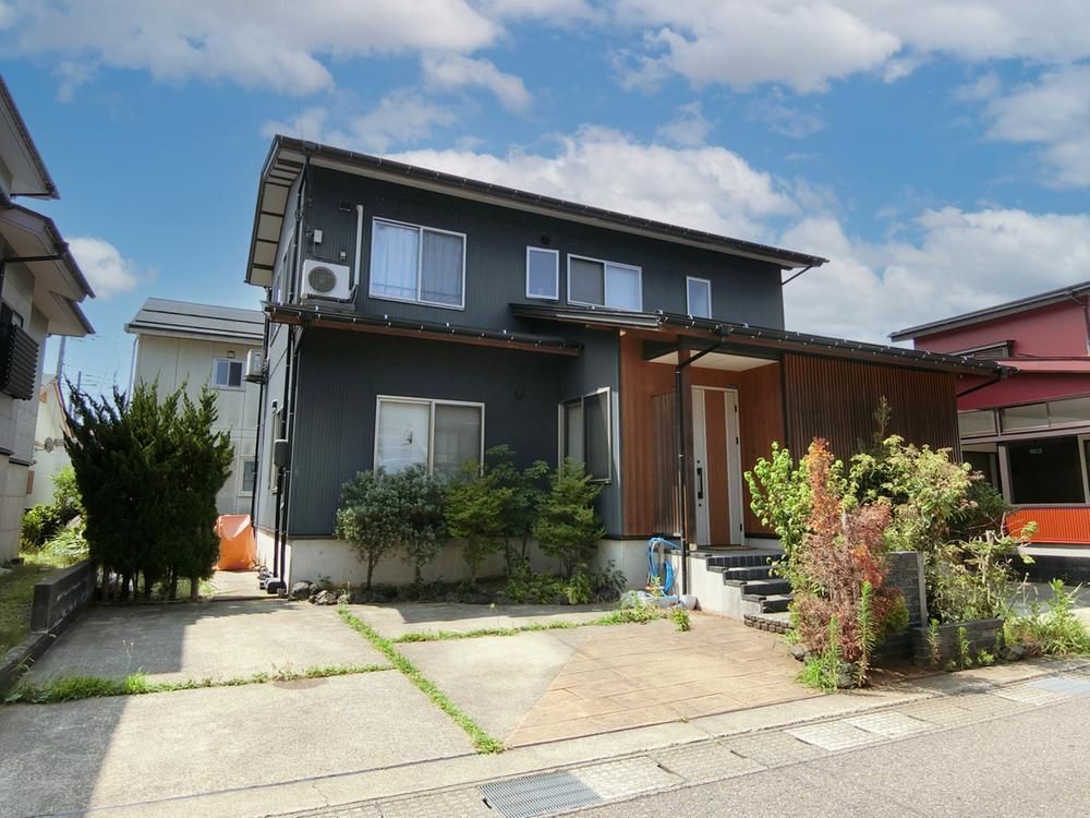 4LDK House in Kasugayama-cho, Joetsu City, Niigata - Thumbnail 2