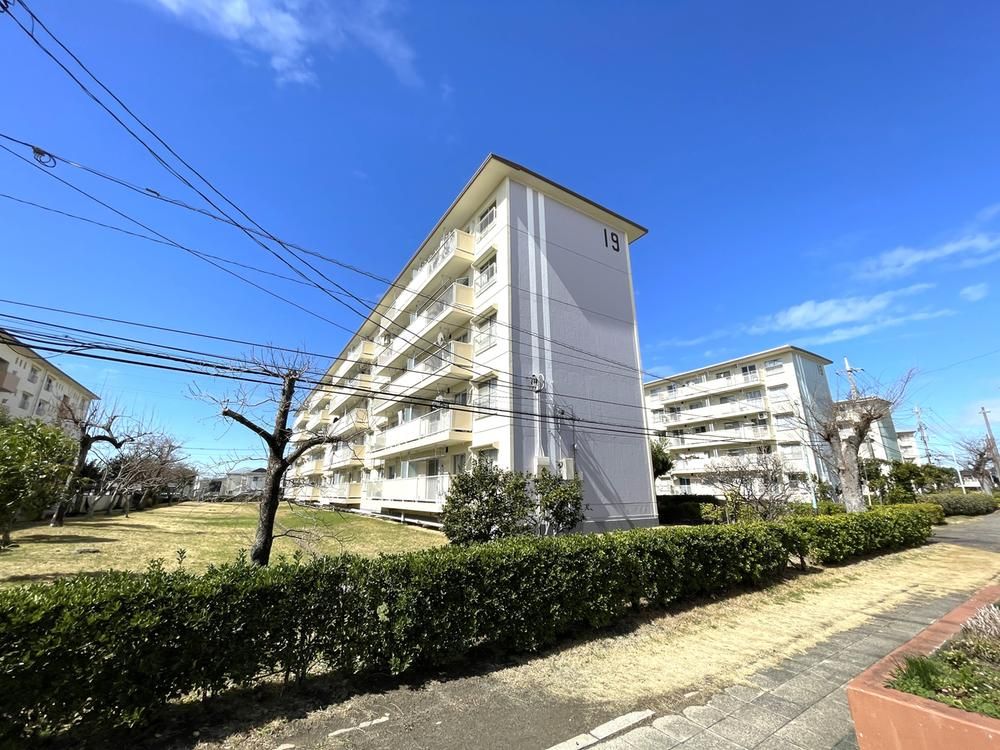3DK Apartment for Sale in Saitama City, 49.3 sqm - Thumbnail 2