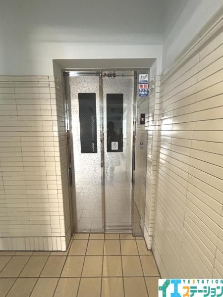 Renovated 2LDK Apartment in Sendai Aoba Ward for 17.6 Million Yen - Thumbnail 2