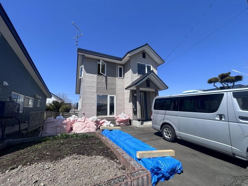 Renovated 3LDK House in Kamifurano, Hokkaido - Thumbnail 2