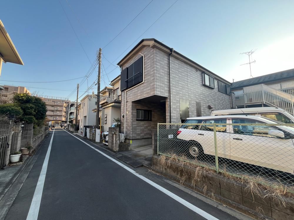 2LDK Detached House Near Hamura Station - 33.9M Yen - Thumbnail 2