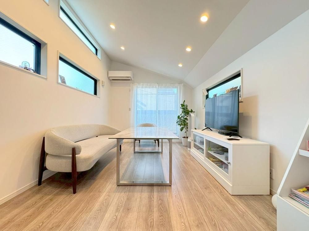 Newly Built 3LDK House Near Ochiai Station in Shinjuku - Thumbnail 4