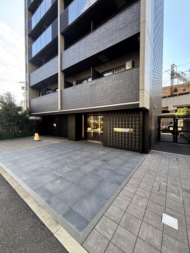 1K Apartment for Sale in Nakahara Ward, Kawasaki City - Thumbnail 2