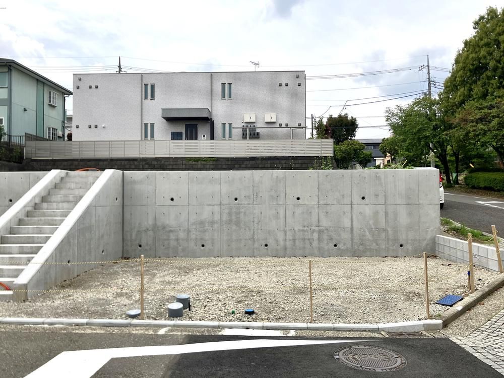 Land for Sale in Tsuzuki Ward, Yokohama – 217.4 sqm - Thumbnail 4