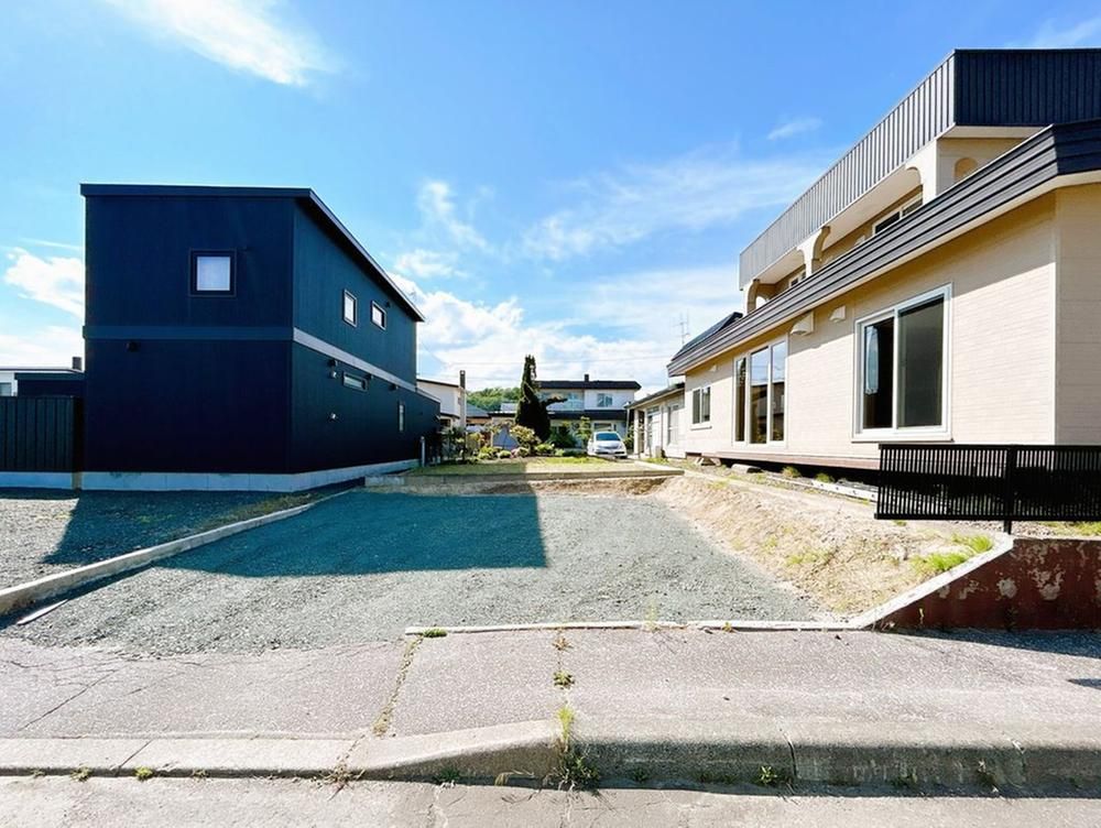 Renovated 4LDK House in Kitami, Hokkaido Near Koyo Station - Thumbnail 3