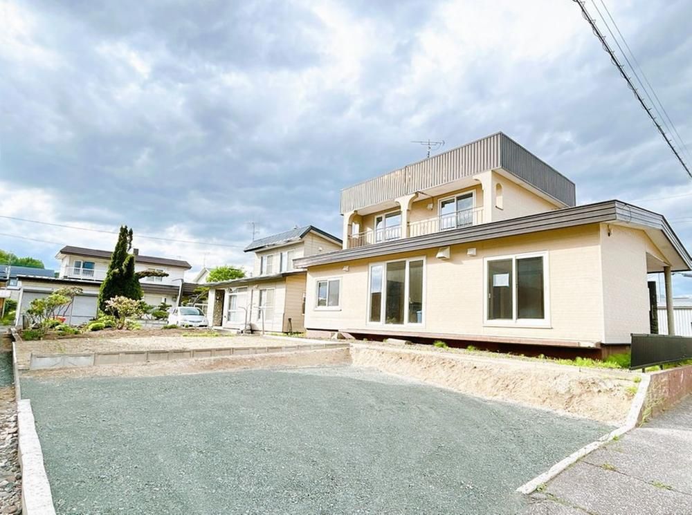 Renovated 4LDK House in Kitami, Hokkaido Near Koyo Station - Thumbnail 4