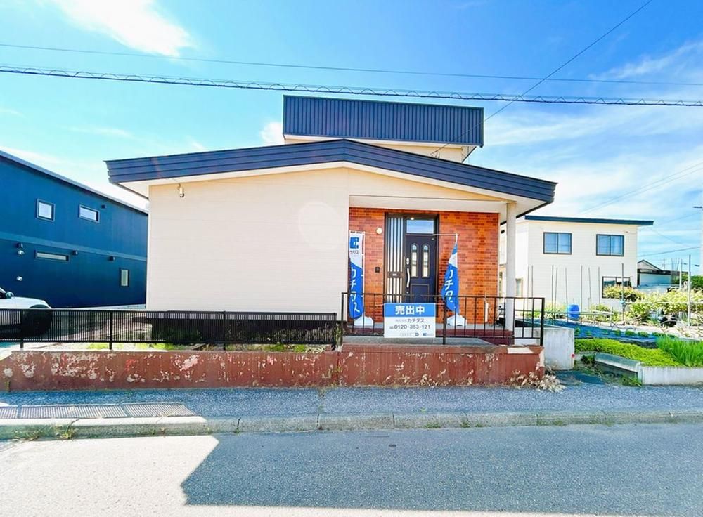 Renovated 4LDK House in Kitami, Hokkaido Near Koyo Station - Thumbnail 2