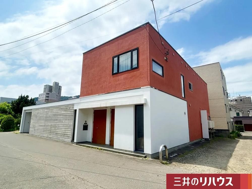 6LDK House for Sale in Chuo-ku, Sapporo with 219m2 Floor Area - Thumbnail 3