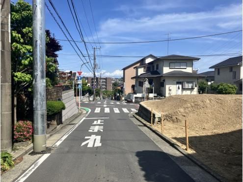 Land for Sale in Hongodai, Yokohama - 238.78 m² Corner Plot - Thumbnail 2