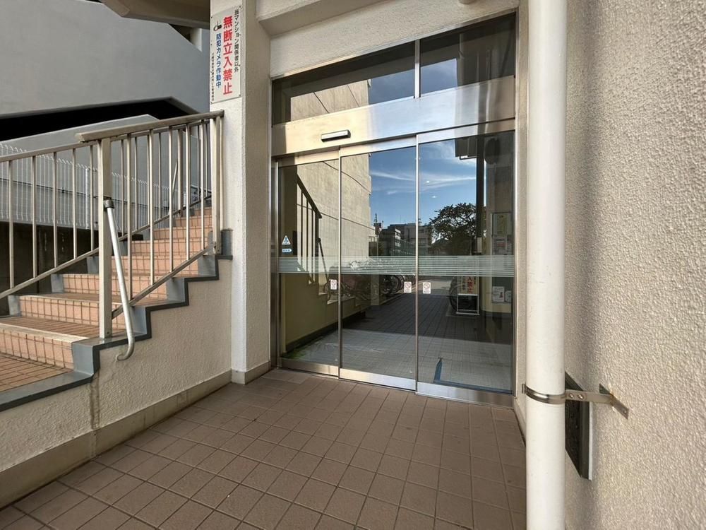 1LDK Apartment in Kawasaki, Kanagawa - 55.61 sqm, 14th Floor - Thumbnail 4