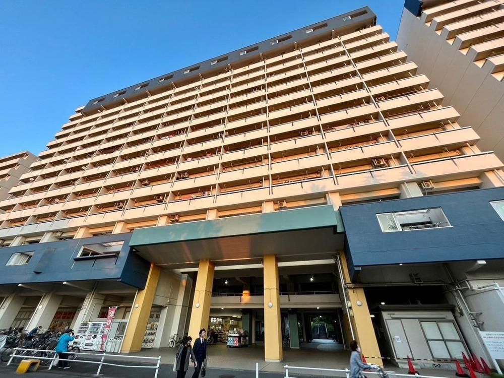 1LDK Apartment in Kawasaki, Kanagawa - 55.61 sqm, 14th Floor - Thumbnail 2
