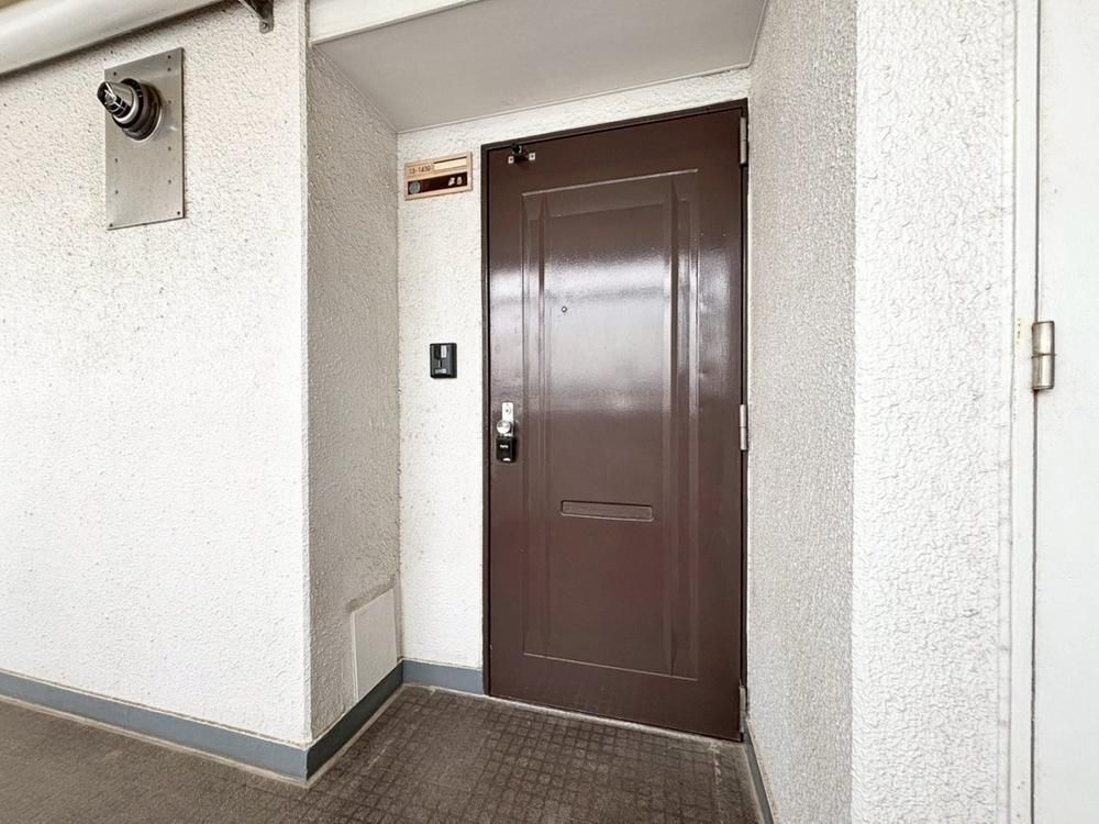 1LDK Apartment in Kawasaki, Kanagawa - 55.61 sqm, 14th Floor - Thumbnail 3