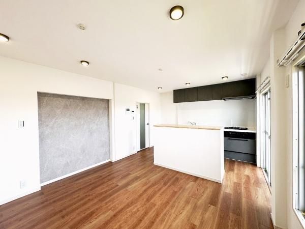 2LDK Apartment for Sale in Nishi Ward, Saitama City - 48.85 sqm - Thumbnail 4