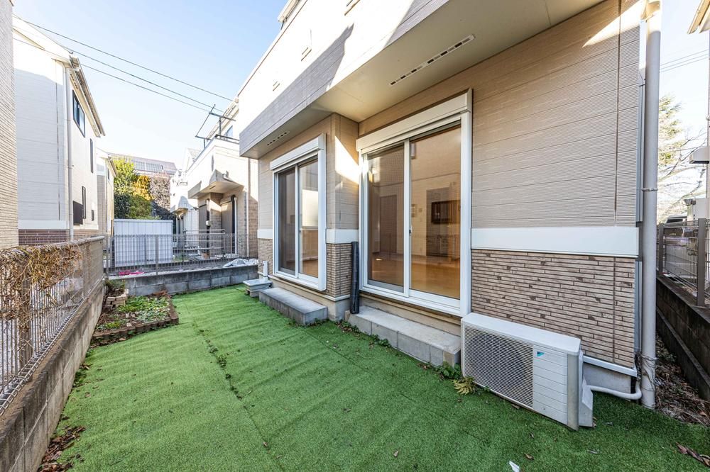 3LDK Detached House in Kodaira City, Tokyo - 32.8 Million Yen - Thumbnail 2
