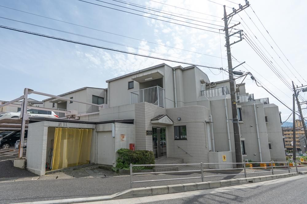 Renovated 3LDK Apartment in Atsugi, Kanagawa - Thumbnail 2