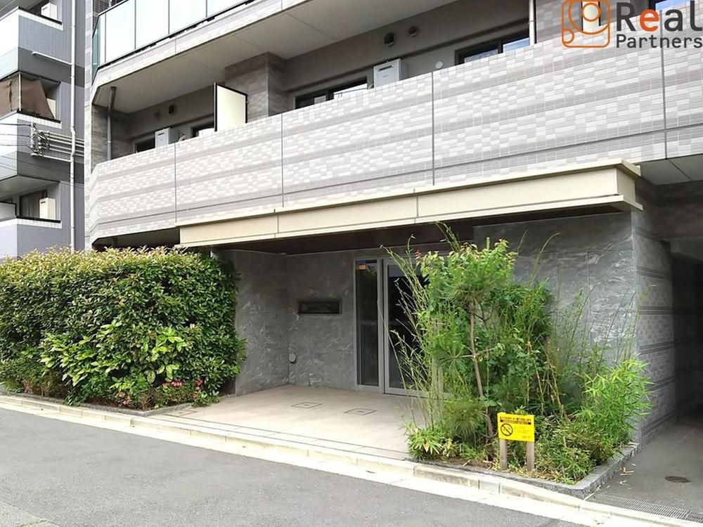 2LDK Apartment for Sale in Kawasaki-ku, Kanagawa - Thumbnail 2