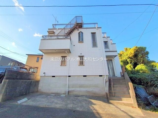 Renovated 4LDK Detached House Near Ofuna Station, Yokohama - Thumbnail 2