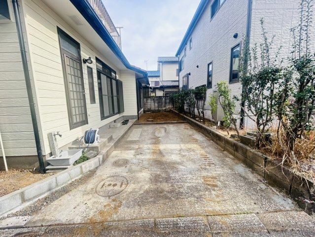 Renovated 4LDK House in Inage-ku, Chiba City - 102.39 sqm - Thumbnail 4