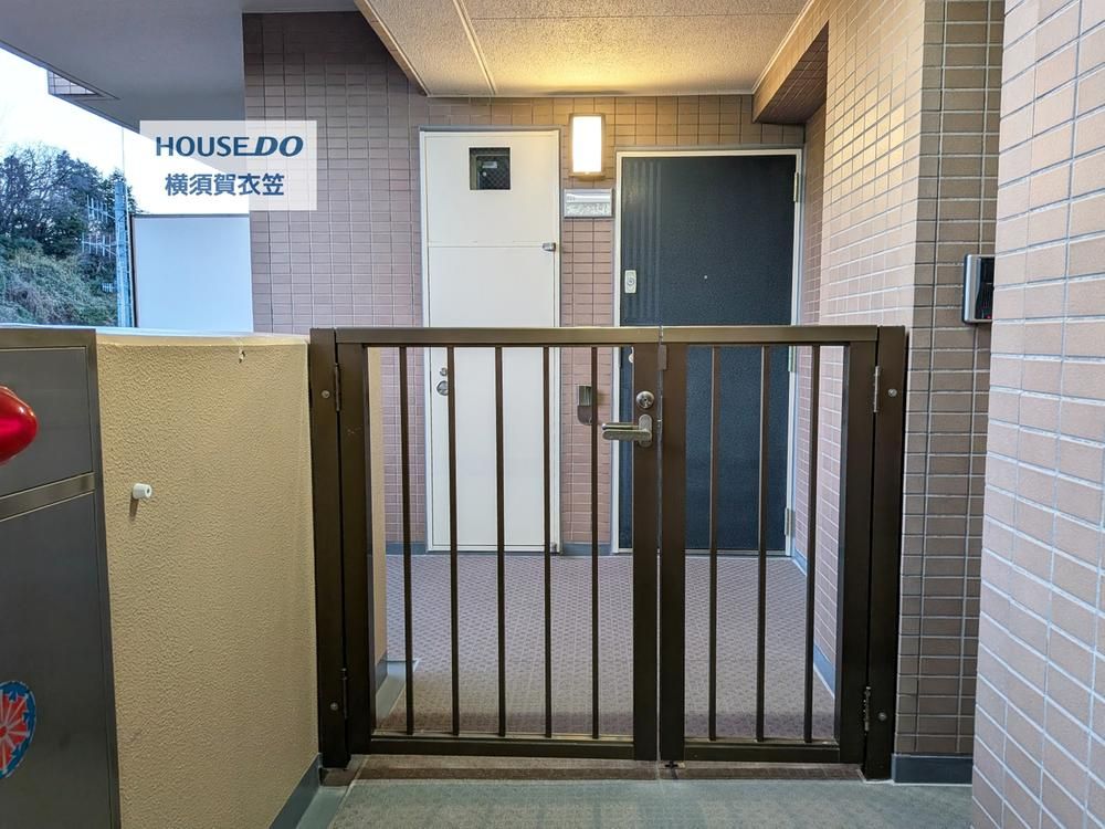 2LDK Apartment for Sale Near Keikyu Taura Station in Yokosuka - Thumbnail 4