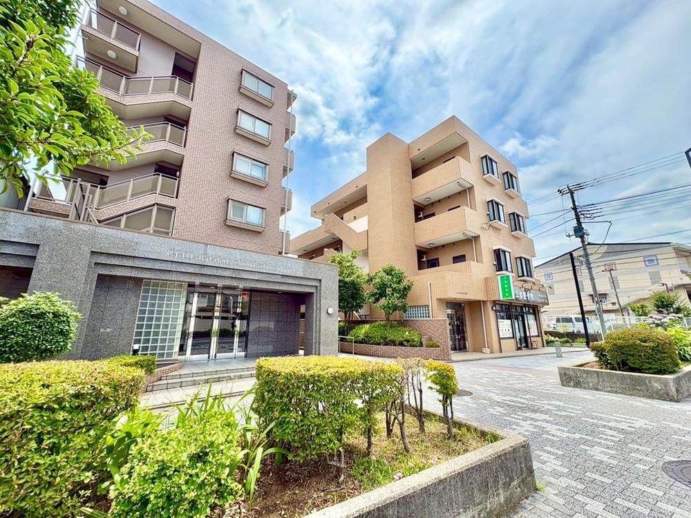 2LDK Apartment for Sale in Kanagawa-ku, Yokohama - Thumbnail 3
