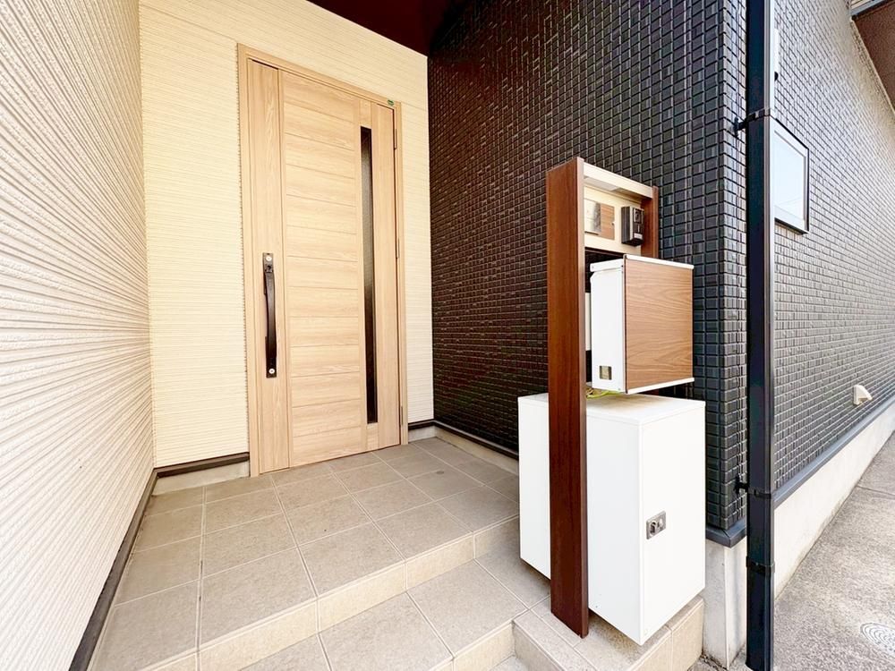 3LDK Detached House for Sale in Koshigaya, Saitama - Thumbnail 2