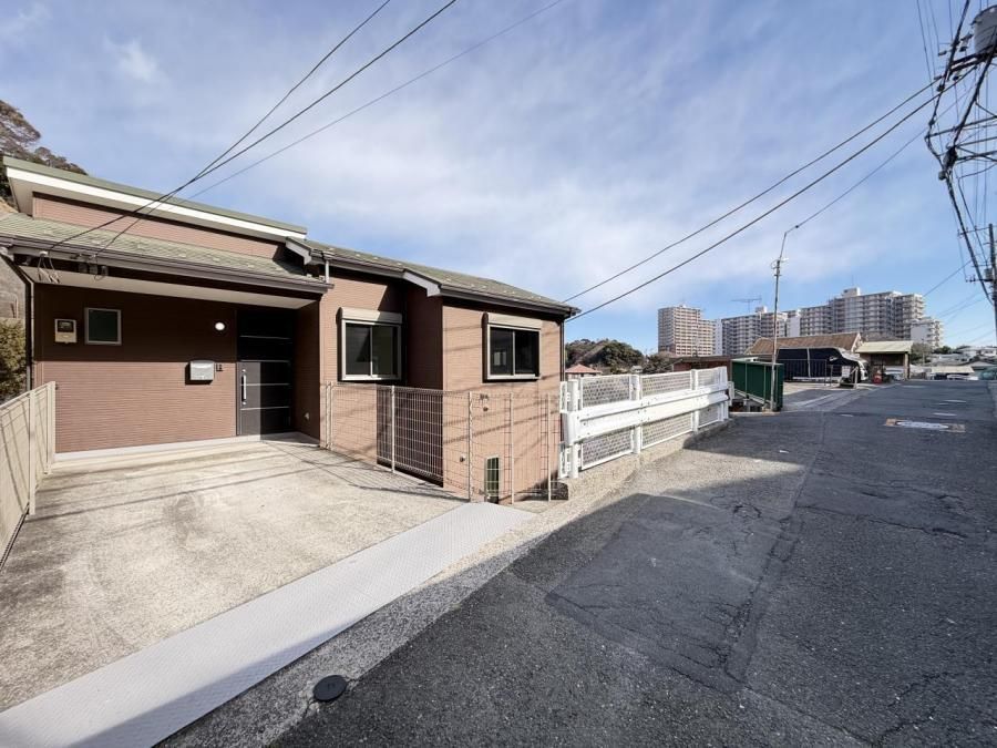Renovated 2LDK House in Yokosuka, 74.52m² with Parking - Thumbnail 3