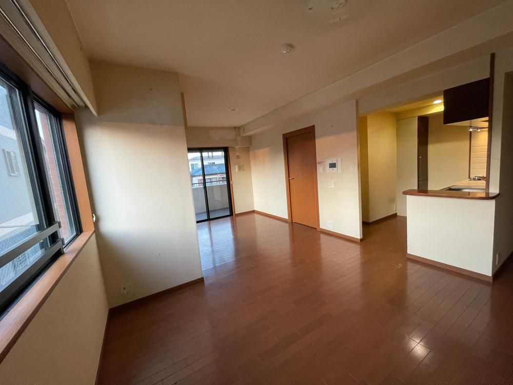 3LDK Apartment for Sale in Miyamae Ward, Kawasaki - Thumbnail 3