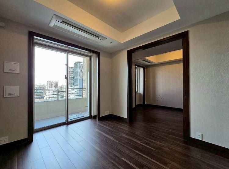 New 1LDK Apartment for Sale in Kita-ku, Osaka - Thumbnail 3