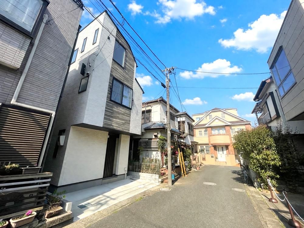 3LDK House for Sale in Ozu, Ichikawa, Chiba - 58.32 sqm - Thumbnail 2