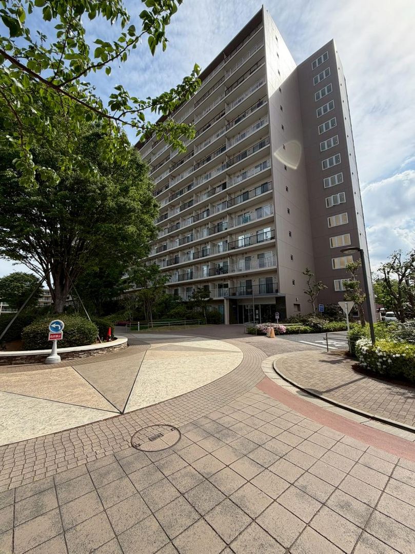 1LDK Apartment for Sale in Chiba City - 70.12m2 - Thumbnail 2