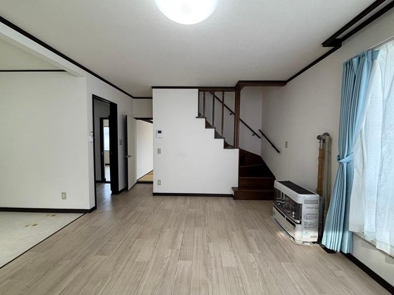 4LDK House for Sale in Asahikawa with 217m2 Land - Thumbnail 3