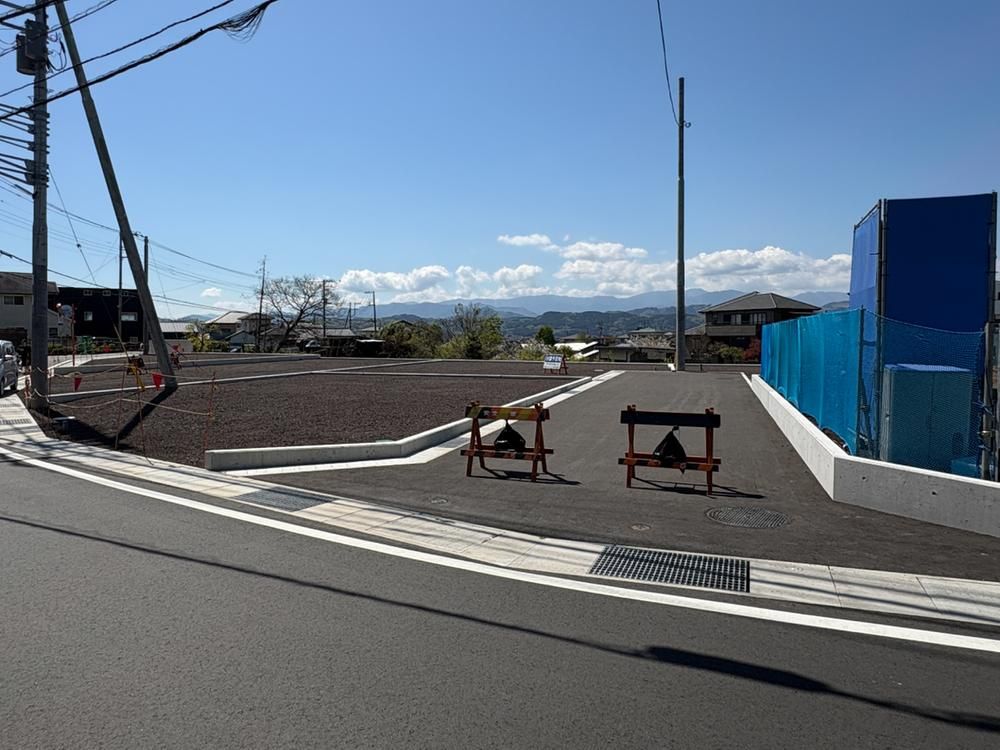 Building Land in Fujinomiya City, Shizuoka - 171m2 Plot with Mountain Views - Thumbnail 3
