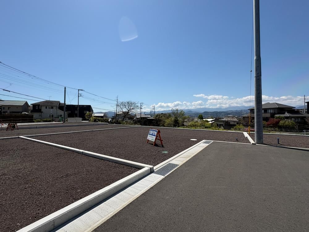 Building Land in Fujinomiya City, Shizuoka - 171m2 Plot with Mountain Views - Thumbnail 2