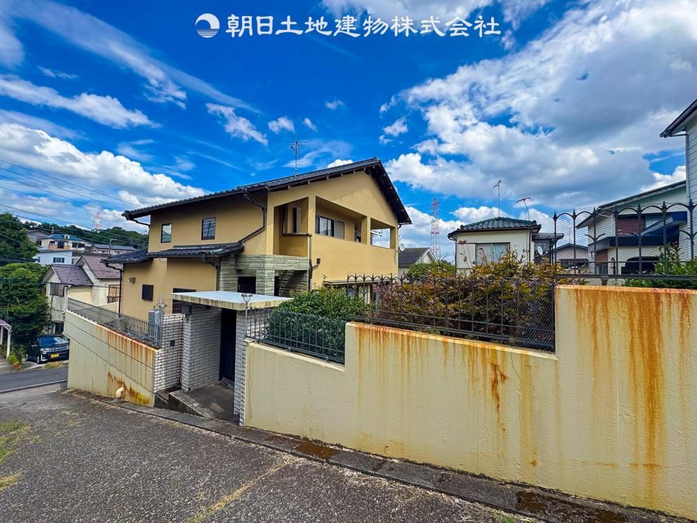 3LDK+2S House for Sale in Machida, Tokyo with Large Garden - Thumbnail 3