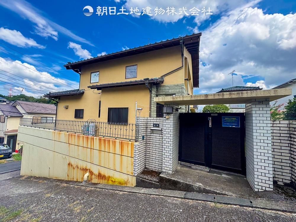 3LDK+2S House for Sale in Machida, Tokyo with Large Garden - Thumbnail 4