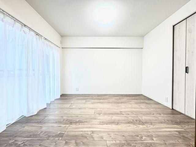 Renovated 3LDK Apartment Near Kawasaki Station, 54.81m2 - Thumbnail 4