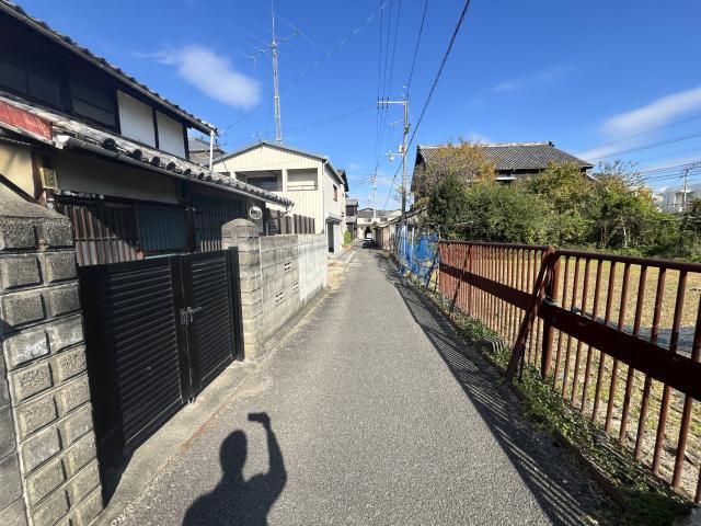 Land for Sale in Iyo City, Ehime - 415.9 sqm, Near Station - Thumbnail 4