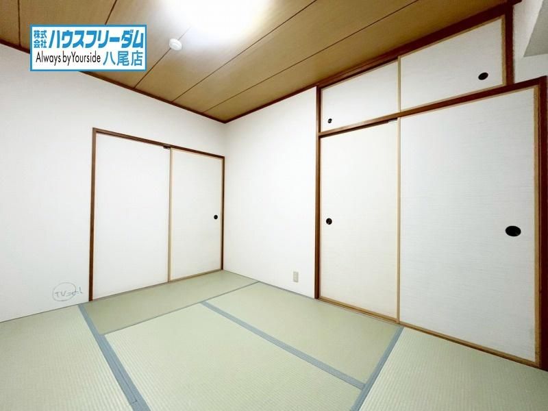 Renovated 3LDK Apartment near Wakae Iwata Station in Higashiosaka - Thumbnail 4