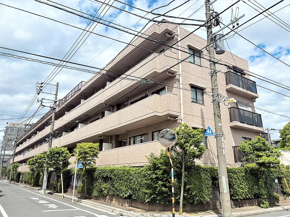 3LDK Apartment for Sale in Adachi City, Tokyo - Thumbnail 3