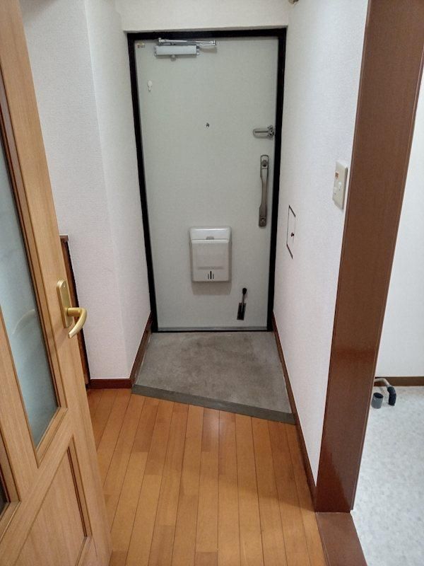 2LDK Apartment for Sale in Yokohama Asahi-ku - 59.14m2 - Thumbnail 2