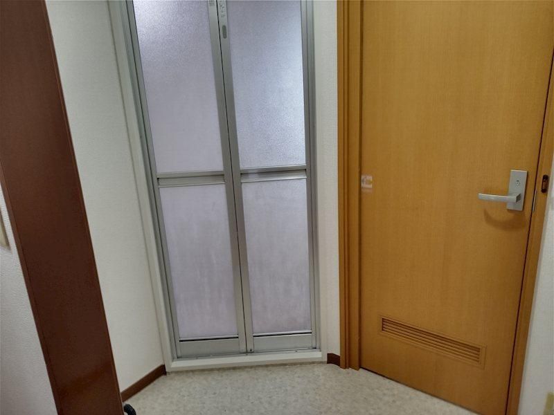 2LDK Apartment for Sale in Yokohama Asahi-ku - 59.14m2 - Thumbnail 3