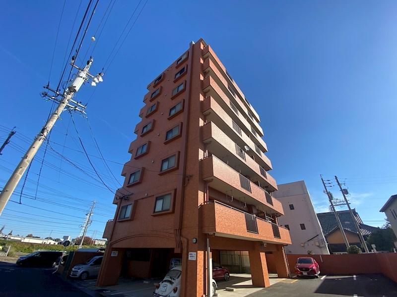 RC Apartment in Tsu City, Mie Prefecture - Thumbnail 2