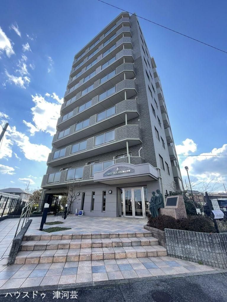 RC Apartment in Tsu City, Mie Prefecture - Thumbnail 4