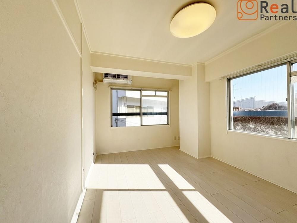 3DK Apartment for Sale in Minami Ward, Yokohama - 48.8m² - Thumbnail 3