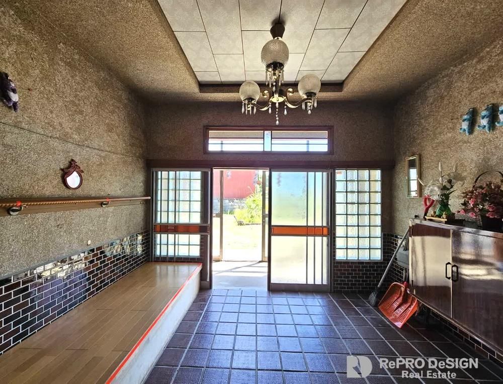 Spacious 7DK House with Large Garden Near Funakoshi Station - Thumbnail 4