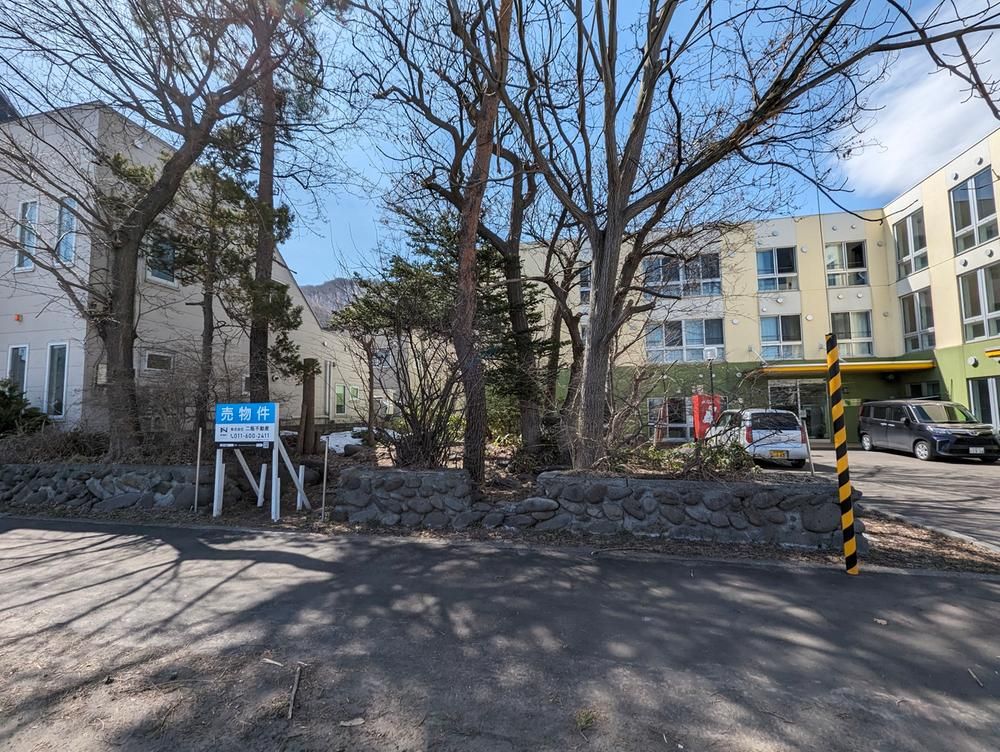 183sqm Land for Sale in Chuo Ward, Sapporo, Hokkaido - Thumbnail 2