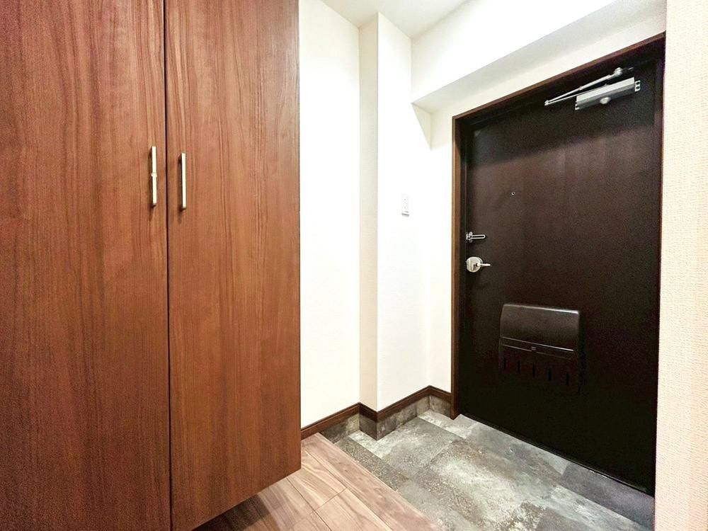 Renovated 2LDK Apartment Near Idogaya Station, Yokohama - Thumbnail 3