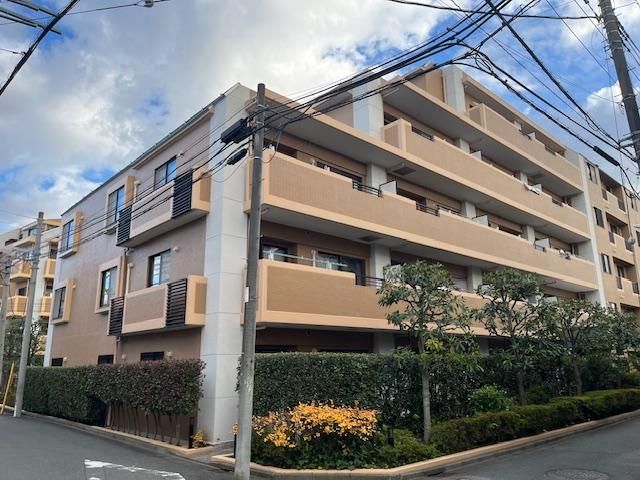 3LDK 80m2 Apartment for Sale in Nakahara-ku, Kawasaki - Thumbnail 3
