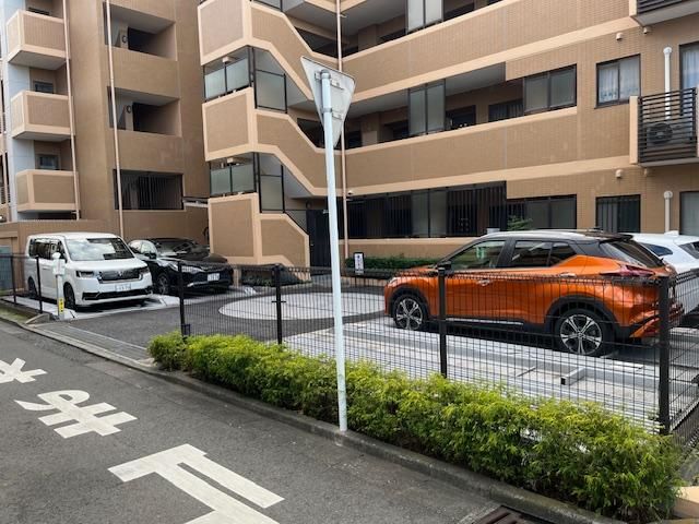 3LDK 80m2 Apartment for Sale in Nakahara-ku, Kawasaki - Thumbnail 4